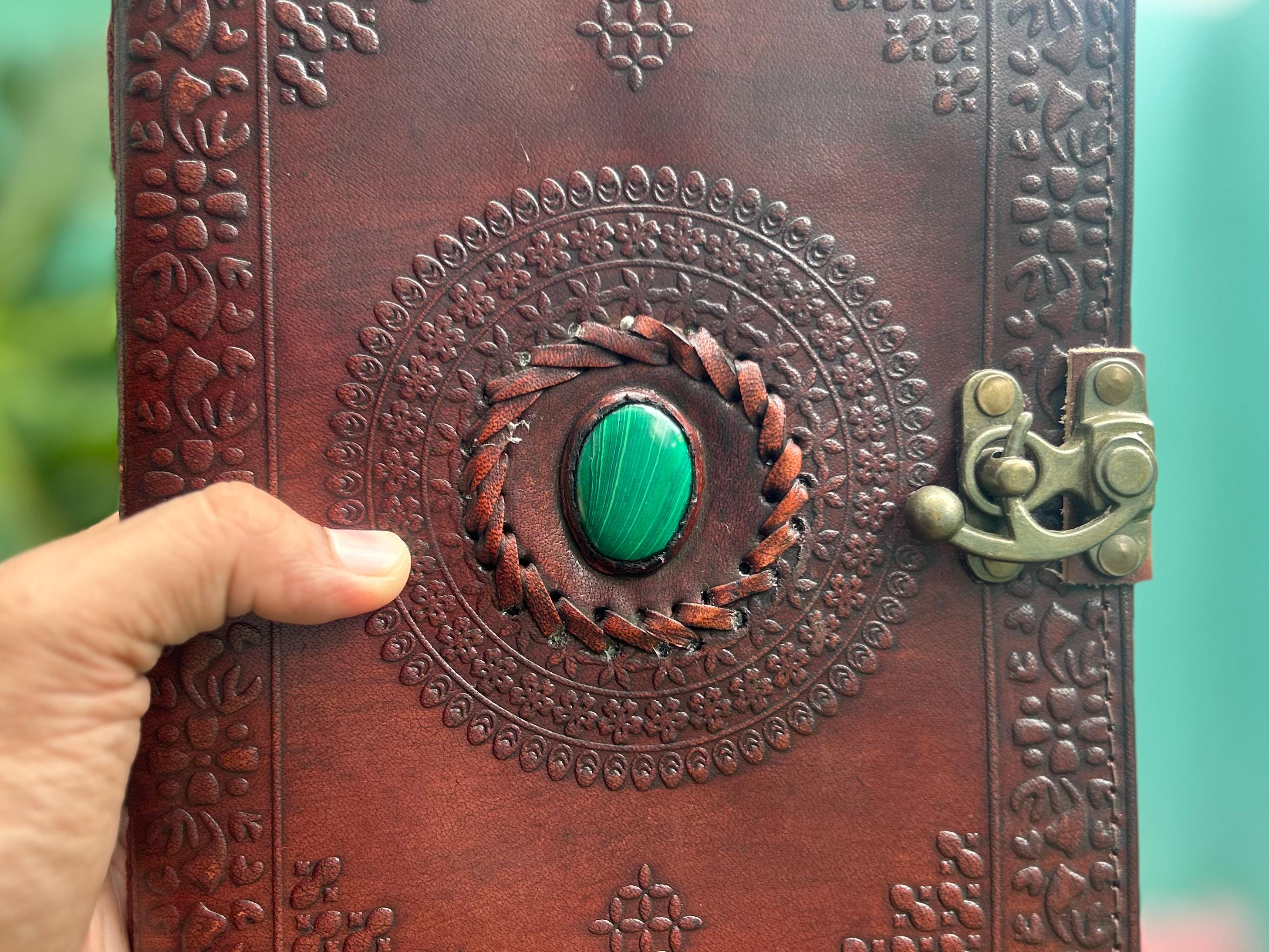 Green Stone Leather Journal (7×10 in) – Vintage Notebook for Travel & Gifts