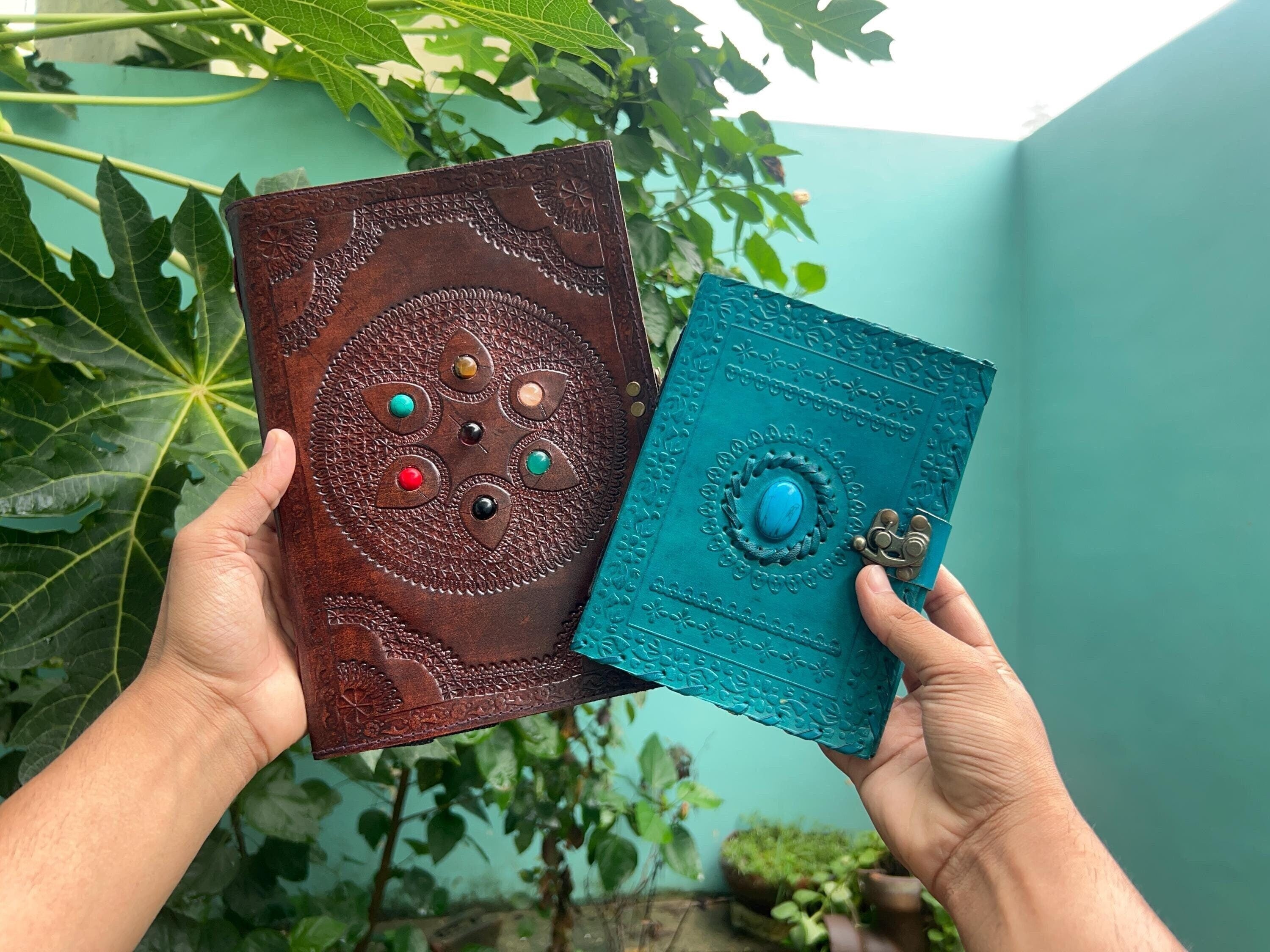 Set of 2 Leather Journals – Seven Stone (7×10 in) & One Stone Sky Blue (5×7 in)